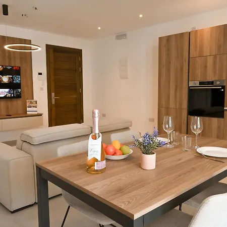 Vista Point Apartment Marsalforn