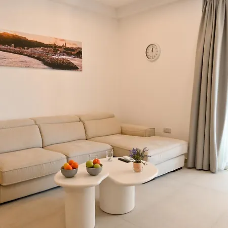 Vista Point Apartment