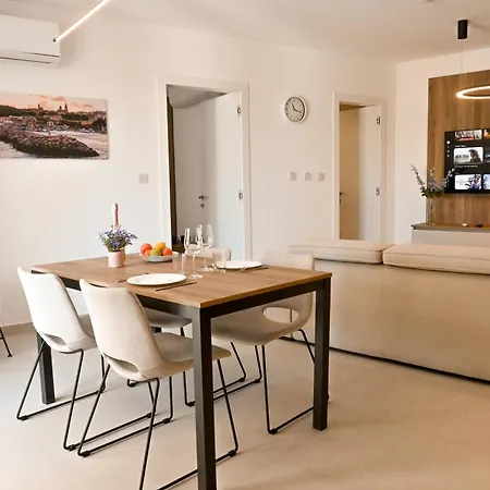 Vista Point Apartment